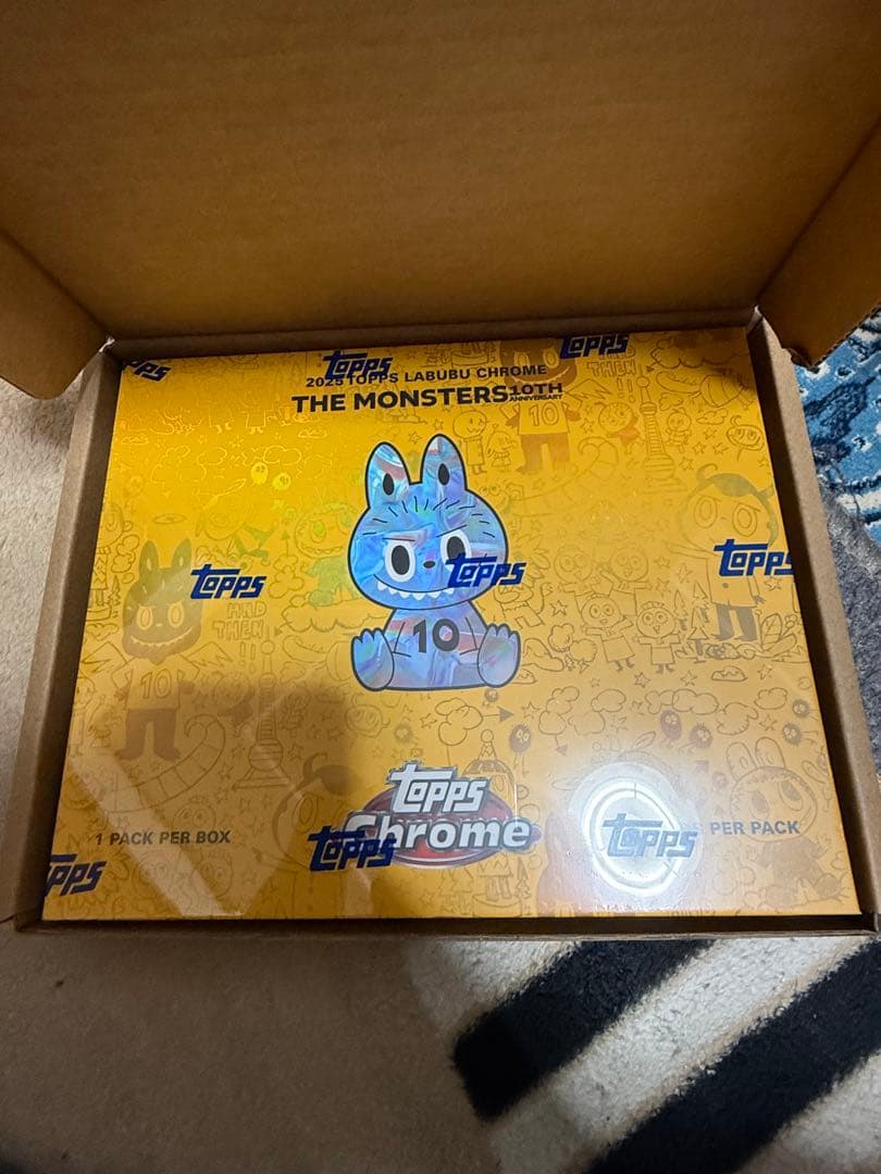 Topps Chrome The Monstersラブブ 10th ボックス - メルカリ