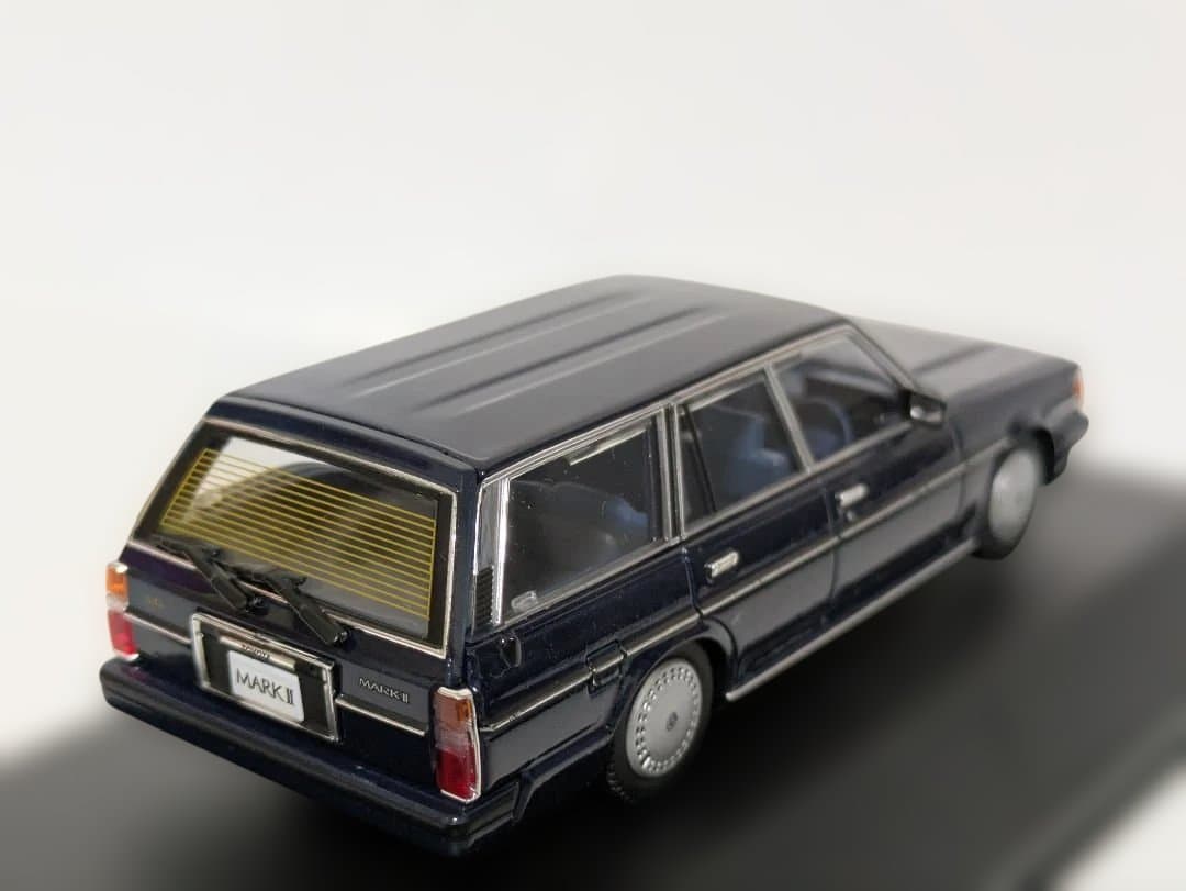 DISM 1/43 トヨタ マークⅡ ワゴン LG GX70G 中期型