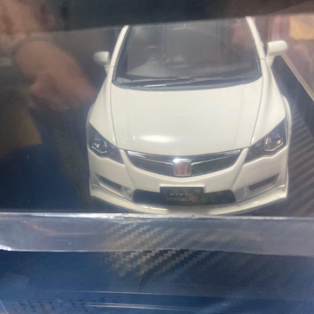 イグニッションモデル　HONDA シビックタイプＲ　FD2 ホワイト1/18