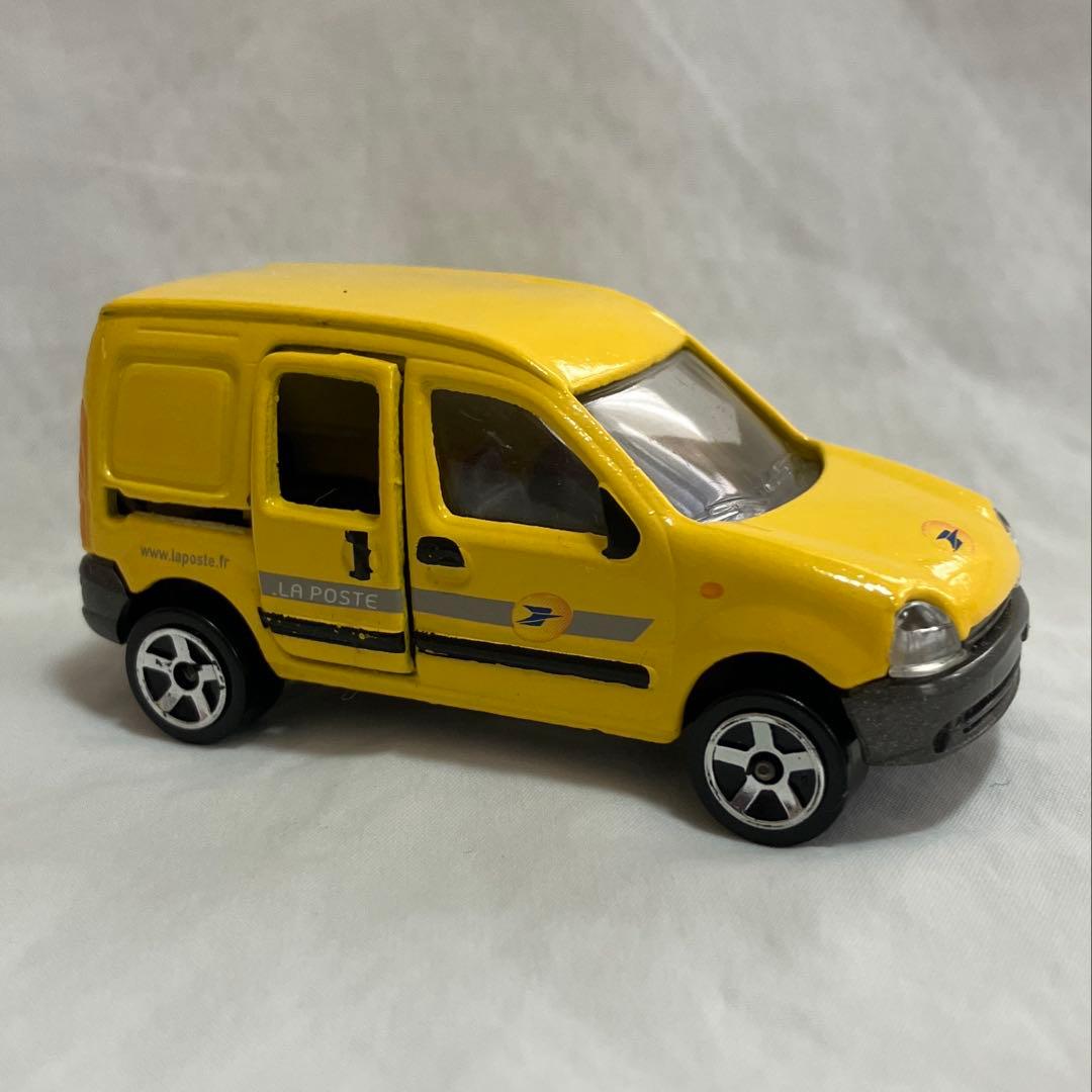 【レア】ルノー　カングー　LA POSTE ミニカー　フランス郵便局