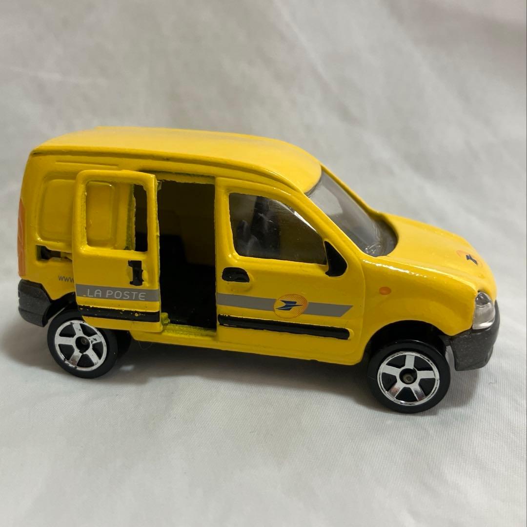 【レア】ルノー　カングー　LA POSTE ミニカー　フランス郵便局