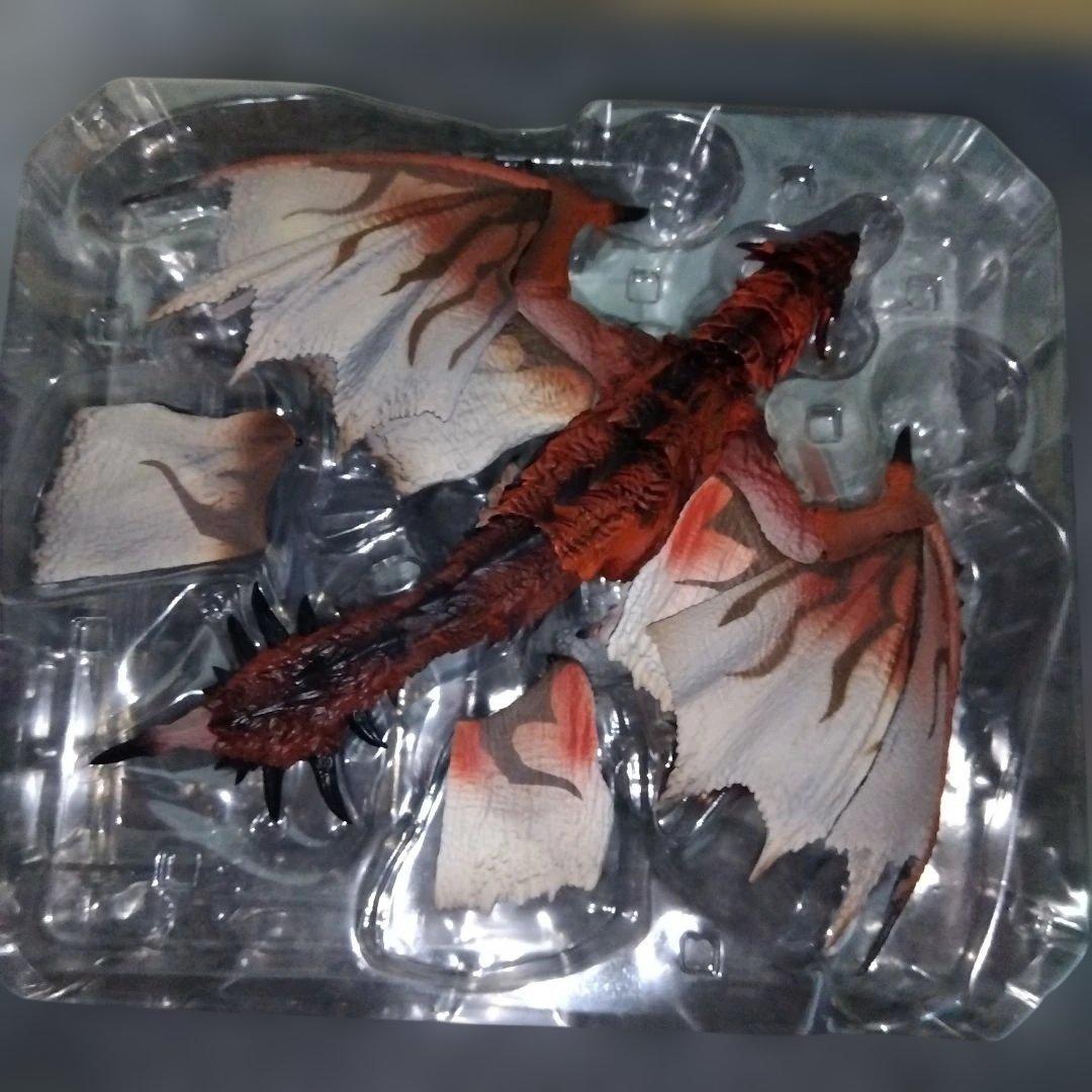 S.H.MonsterArts リオレウス 『モンスターハンターワールド：アイ