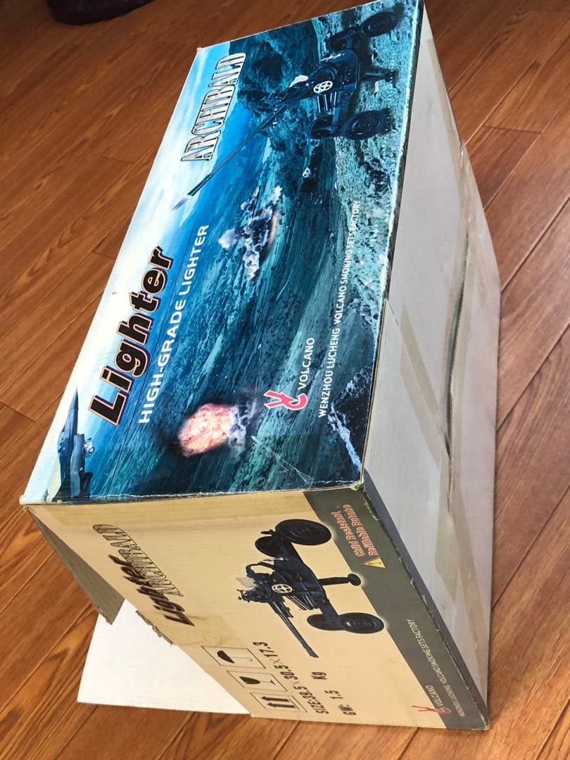 VOLCANO製　対空砲車両　ベース•砲金属製