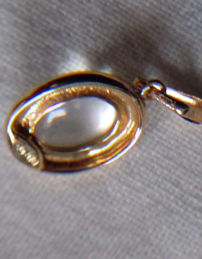 k18ムーンストーンペンダントトップ刻印あり