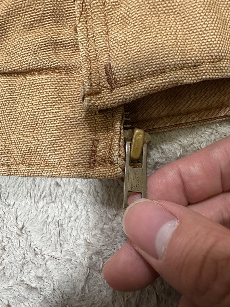 カーハート ヴィンテージ 70s デトロイトジャケット Cロゴタグ　ブルゾン