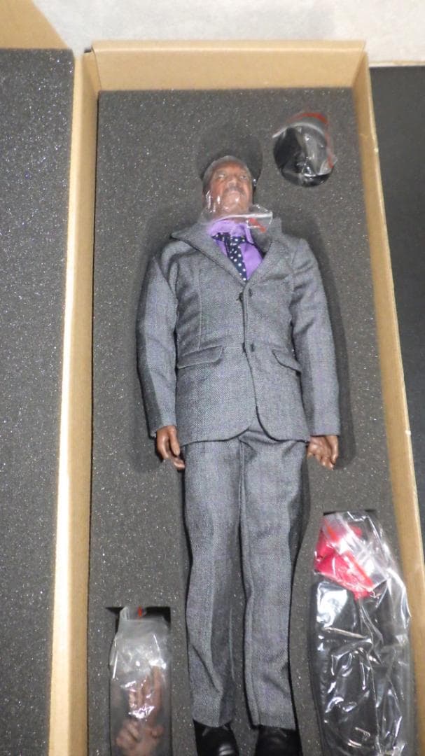 ACE TOYZ 1/6 THE CEO AT-001 BATMAN