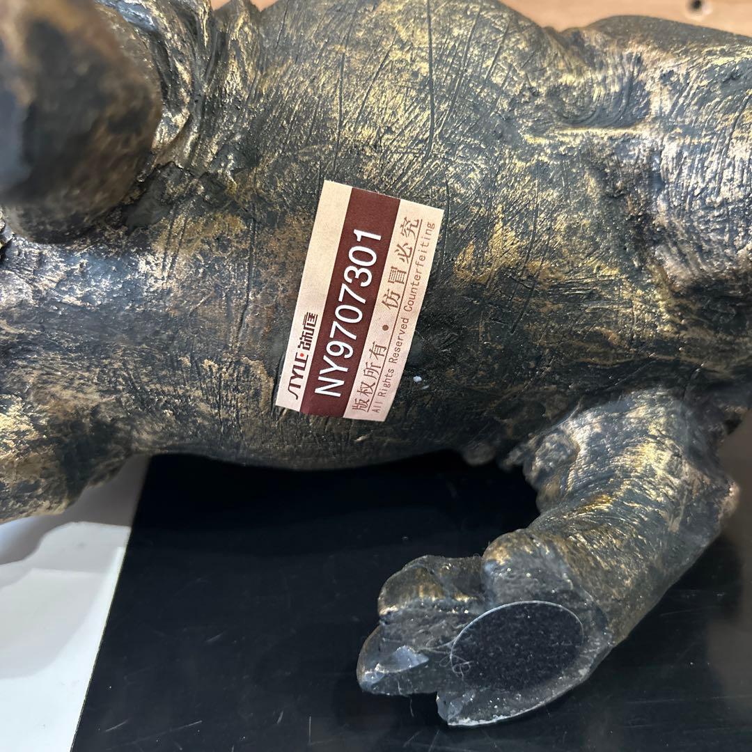 カバの置物、小物置き