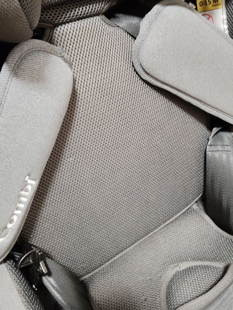 コンビ　チャイルドシート　ジョイトリップアドバンス　ISOFIX