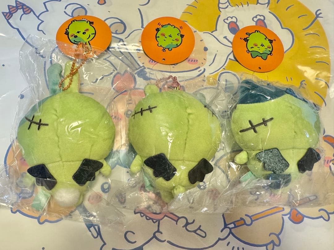 ちいかわ 仮装たのしい～！マスコット　ゾンビなハチワレ　うさぎ　3点セット