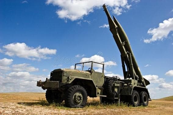 SOLIDOロケットランチャー軍用トラック201