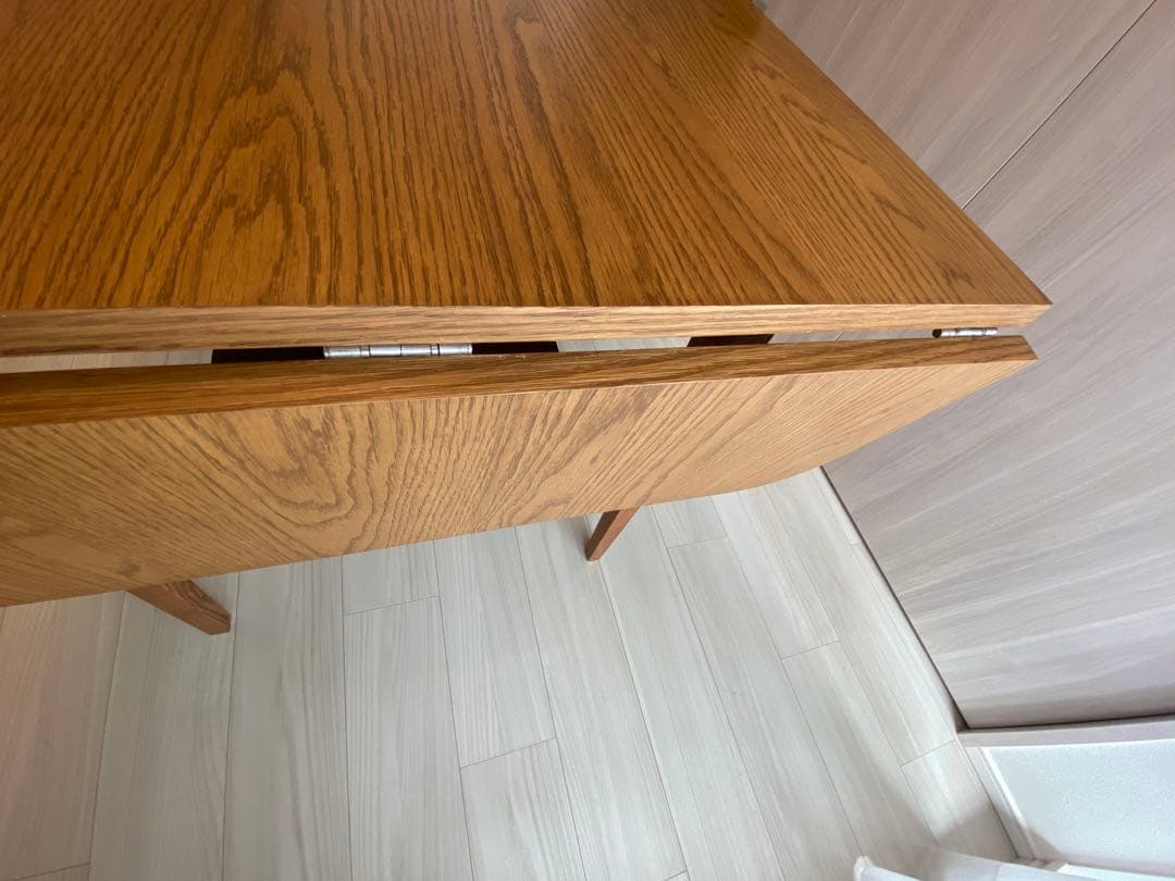 Unico バタフライテーブル