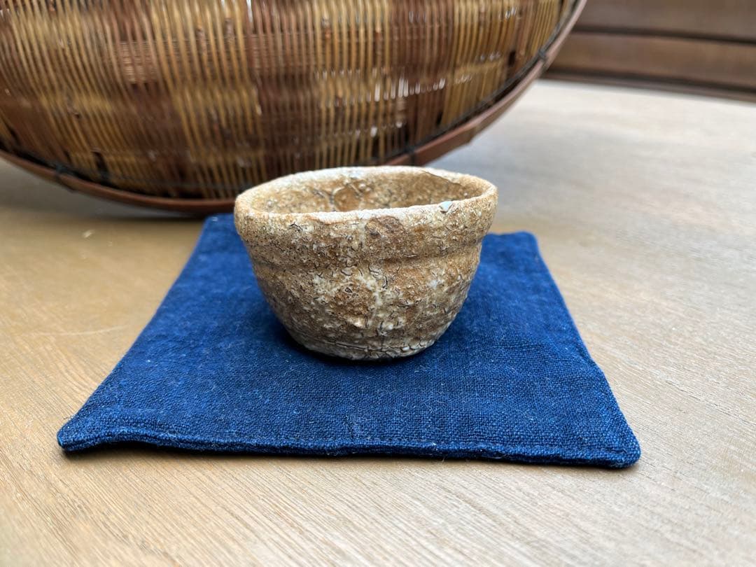 古信楽？古伊賀？ぐい呑 伊賀ぐい呑（共箱付） 新歓嗣【Galleryてとて】