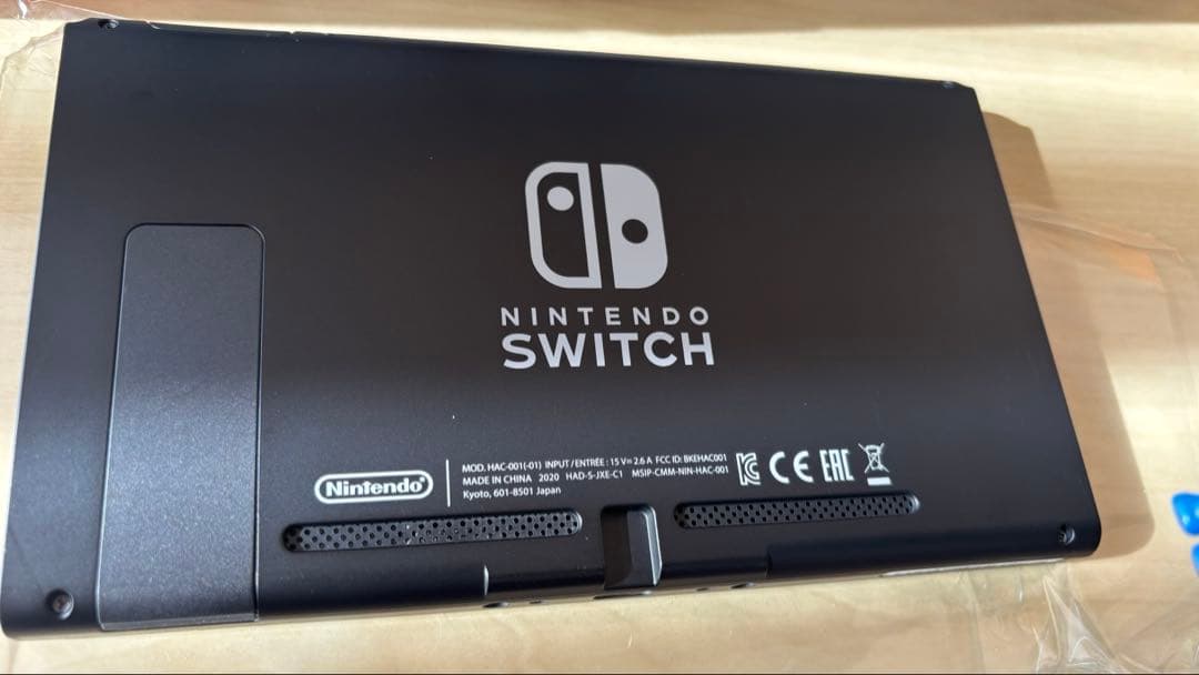 美品　NintendoSwitch 本体+付属品＋SDカード+ケース