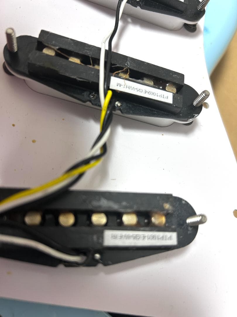 グラスルーツGrassRootsストラトタイプ（+SQUIER アッセンブリ）