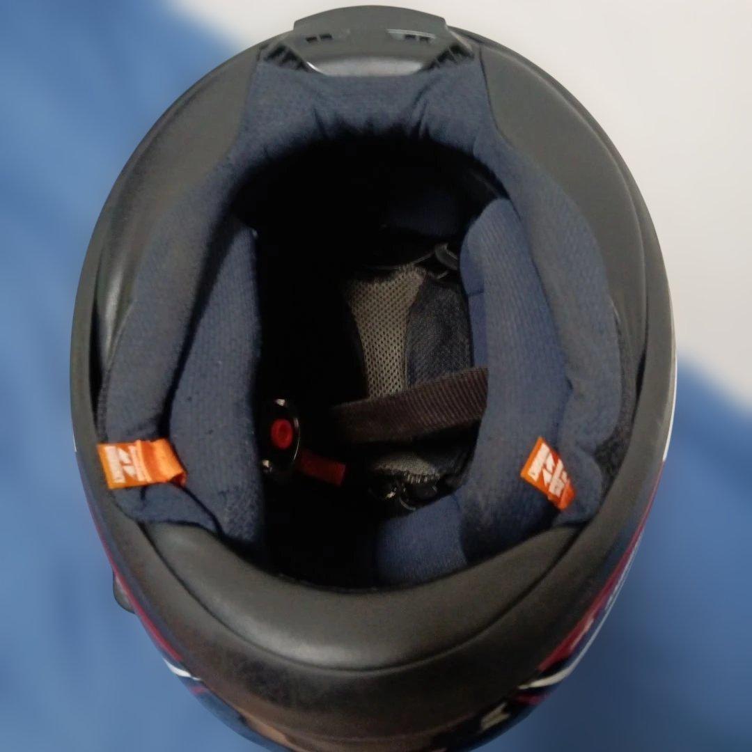 Araiヘルメット　57．58cm