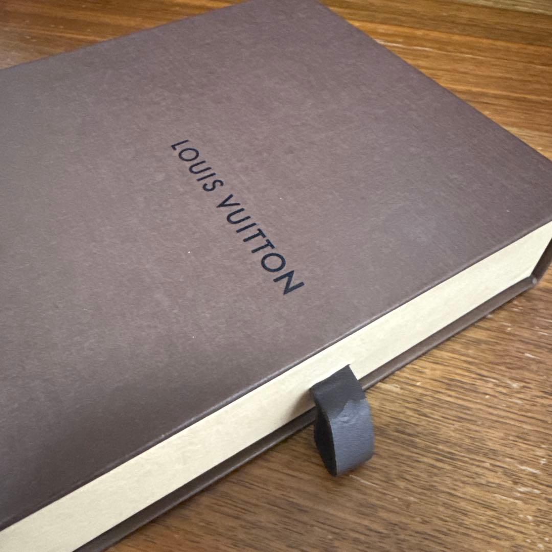 【超美品】ルイヴィトン モノグラム ジッピーパース M60067