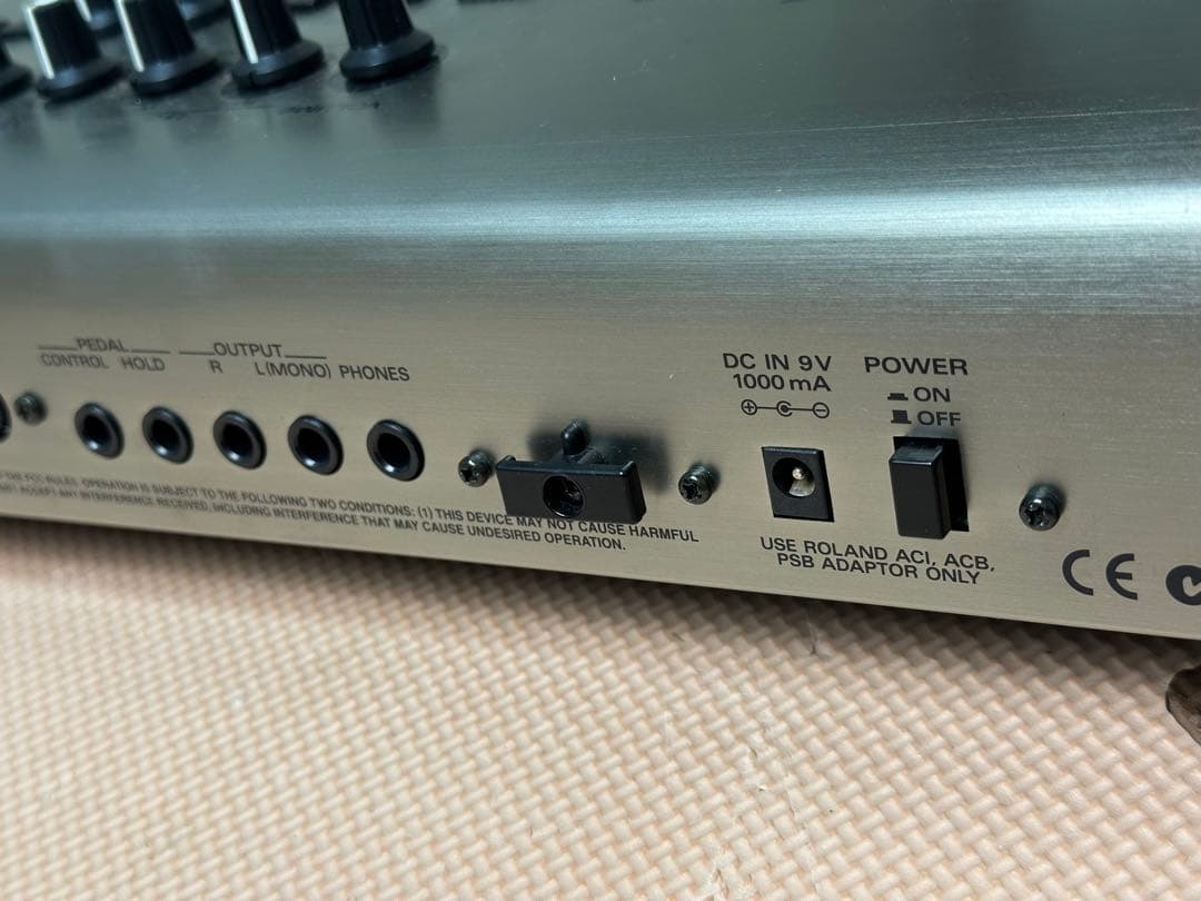 1-2////Roland RS-5 シンセサイザー