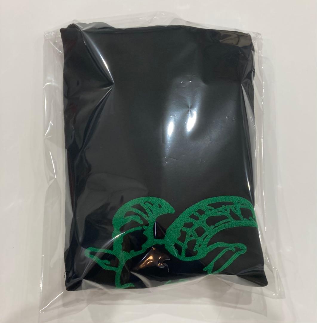 受注生産限定】Chevon 刺繍プルオーバーパーカー ブラック/緑 XLサイズ