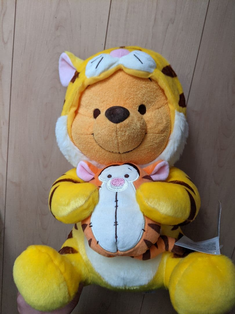 ディズニーストア くまのプーさん 寅年 干支 着ぐるみ ぬいぐるみ