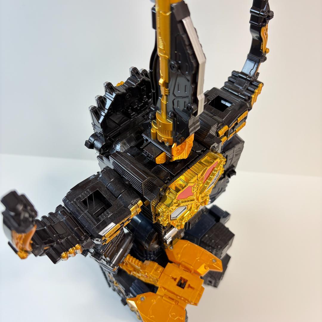 【豪華2体セット】DXキングオージャー & ゴッドコーカサスカブト まとめ売り