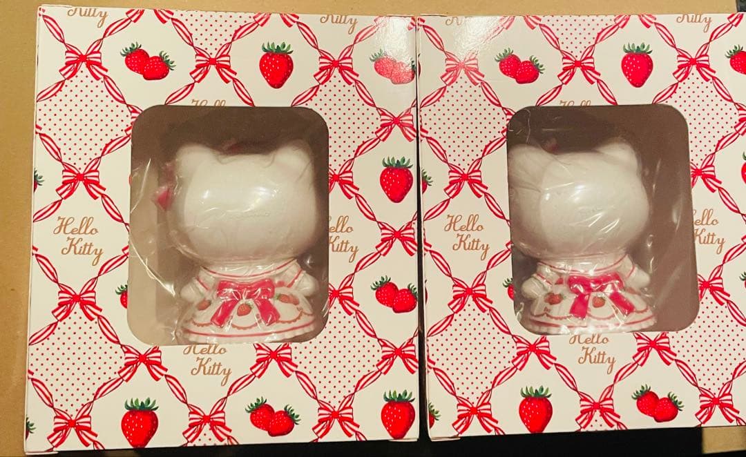 サンリオハローキティ いちごモチーフ フィギュア2点セット - メルカリ
