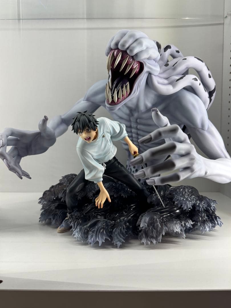 乙骨憂太＆特級過呪怨霊祈本里香 1/7スケールフィギュア