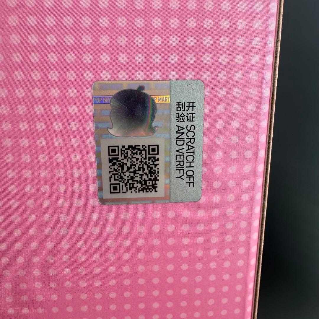 POPMART MOLLY 黒猫 Peekaboo 1/8 シークレット
