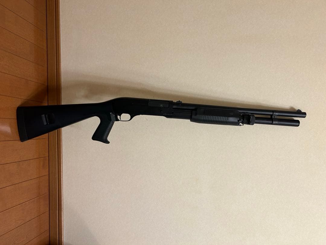 東京マルイエアコッキングショットガン M3スーパー90 + ショットシェル×2