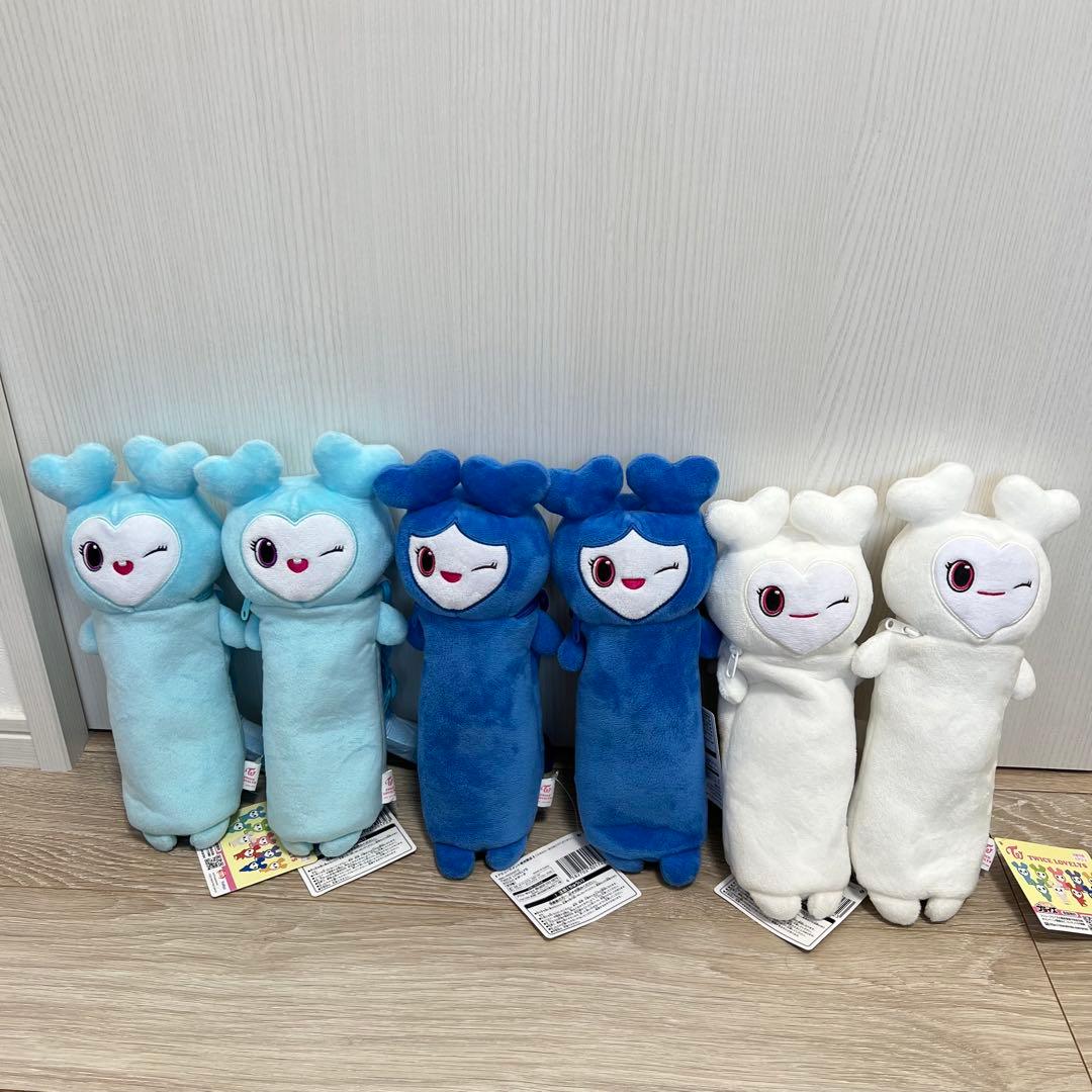 TWICELOVELYSぴょこきゅんバッグ ・のびふにゃポーチ他30点GIGO - メルカリ