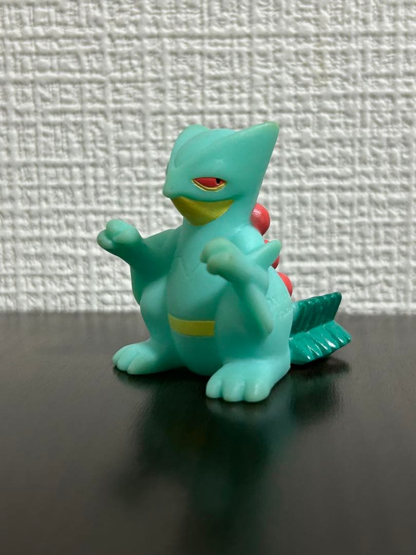 色違いポケモンキッズ4体セット　エネコ・ロゼリア・ジュカイン・キモリ