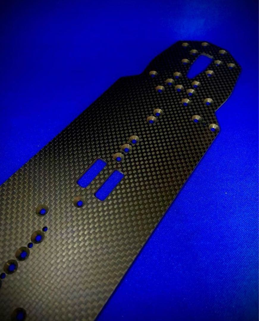 XRAY X4 用　マット仕様　カーボンシャーシ　RC 　蕨山Carbon