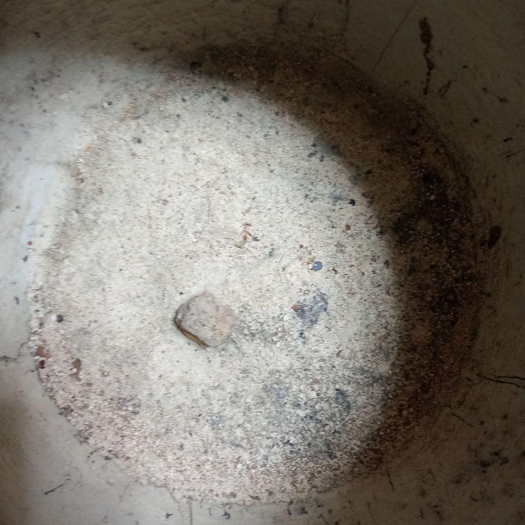 骨董　火鉢　陶器　睡蓮鉢　五徳付き