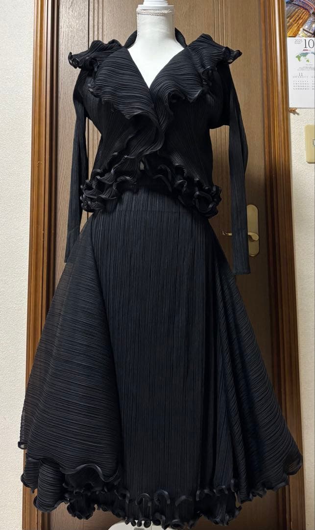 PLEATSPLEASE☆フリルジャケット・スカート　レアなパーティードレス