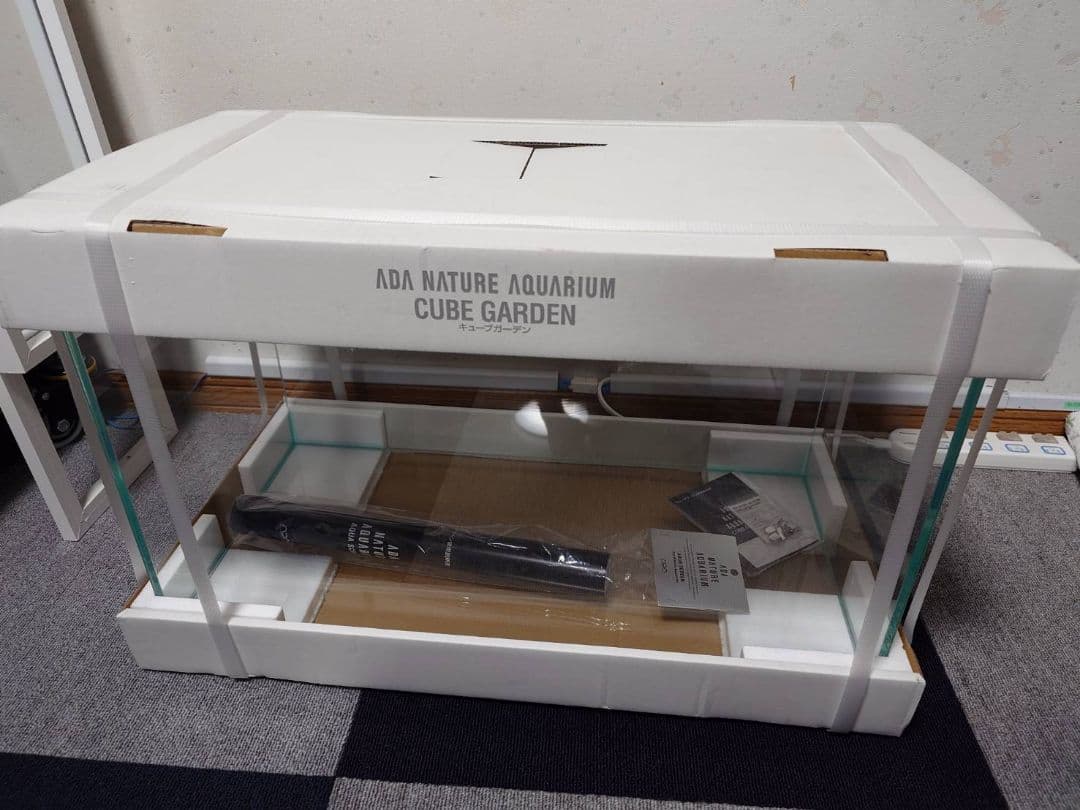 ADA CUBE GARDEN　W600×D300×H360 水槽 Release Announcement of New Cube Garden Sizes | ADA - NEWS RELEASE