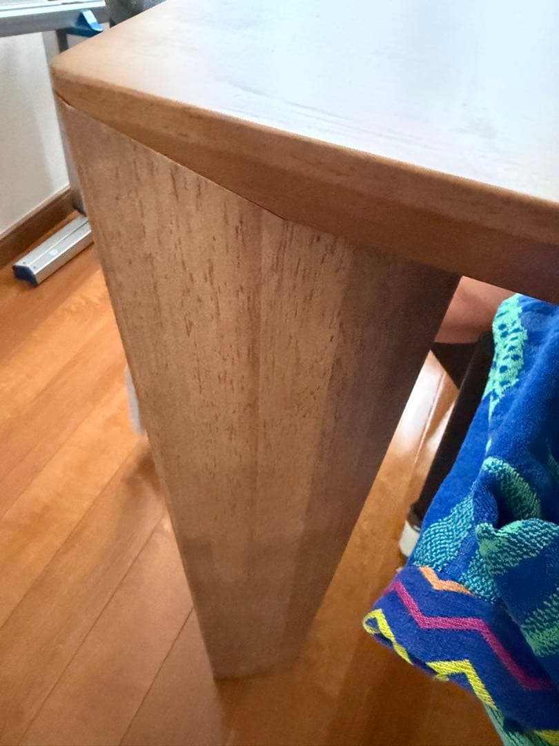 売り切り。1/15までカリモク家具　ダイニングテーブルD21904モルトブラウン