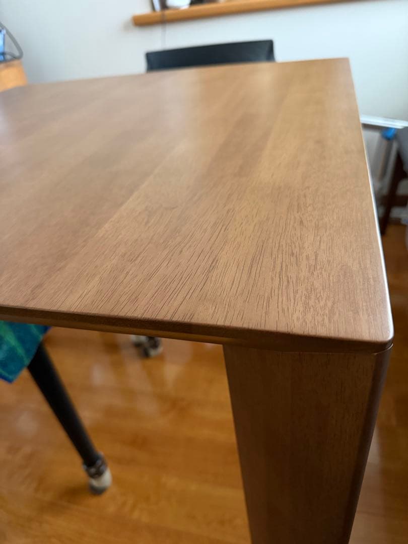 売り切り。1/15までカリモク家具　ダイニングテーブルD21904モルトブラウン