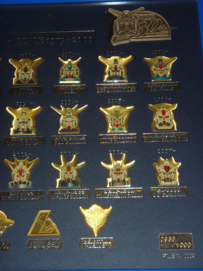 機動戦士ガンダム 30周年記念 ヒストリー ピンバッジコレクション
