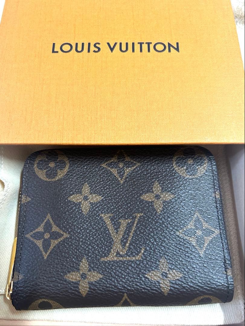 Louis Vuitton ジッピー・パース