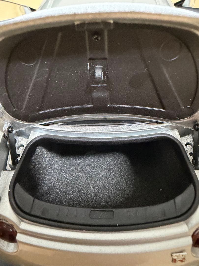 【希少】オートアートミレニアム 1/18 ニッサン GT-R R35 ミニカー