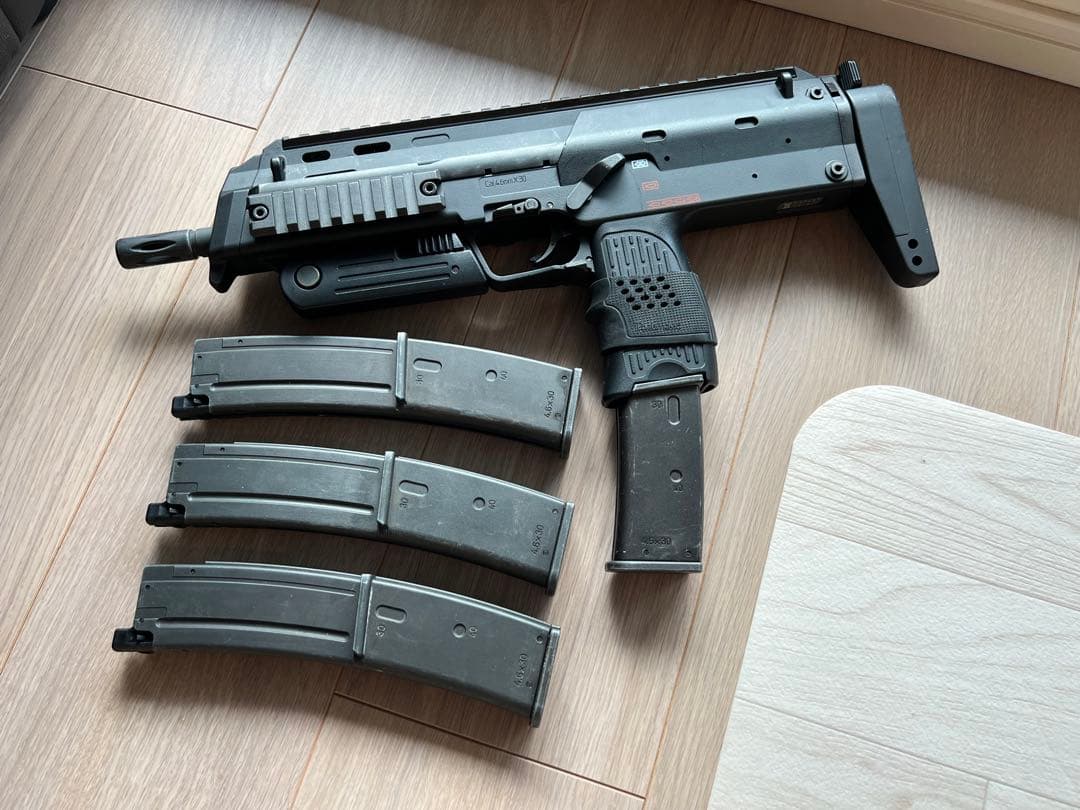 東京マルイ】mp7a1 ガスブローバック 予備マガジン付き