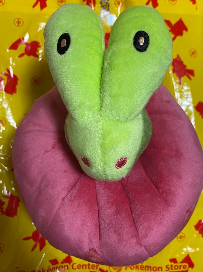 ポケモン 海外限定 カジッチュ ぬいぐるみ 果然一派