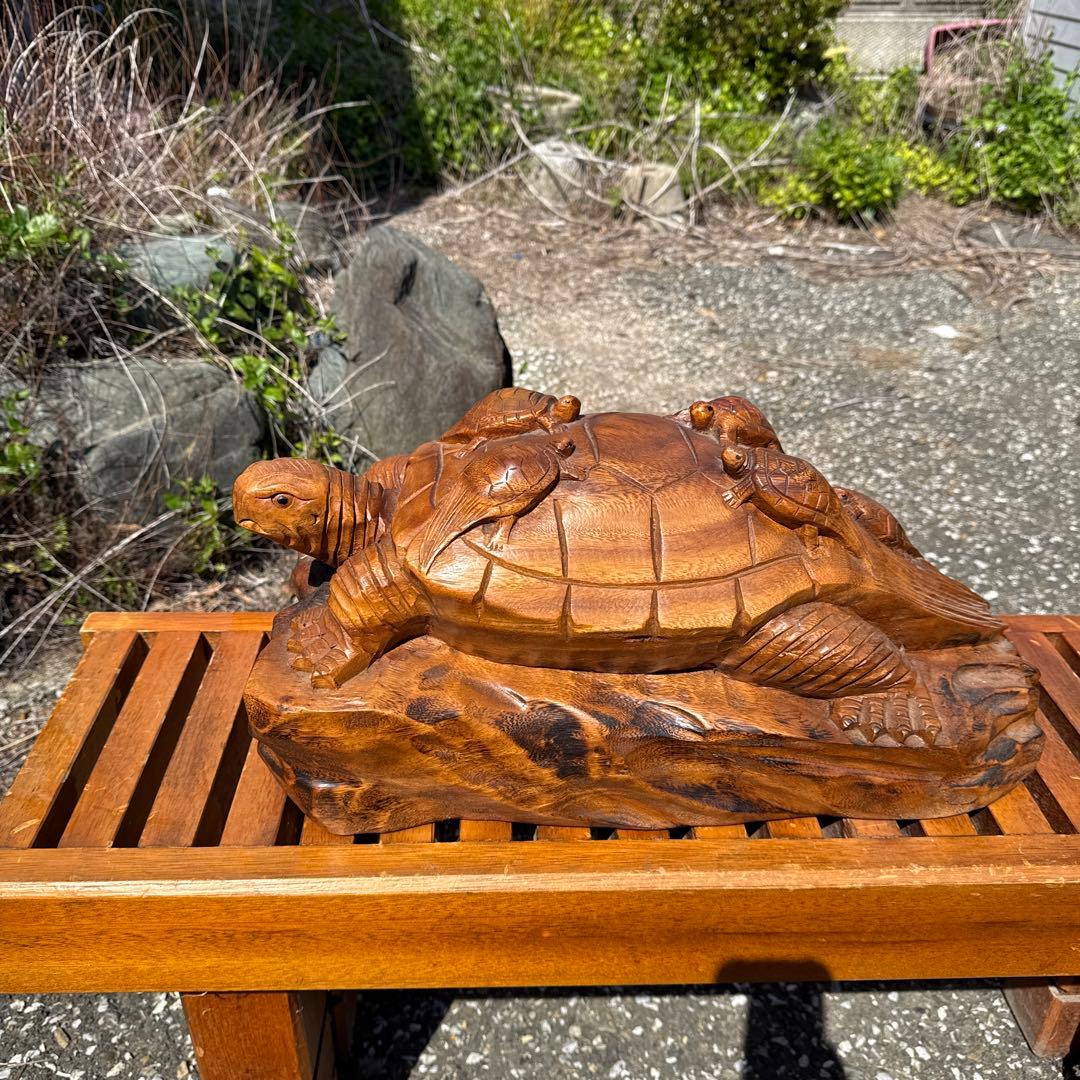 木製亀の彫刻 約30cm