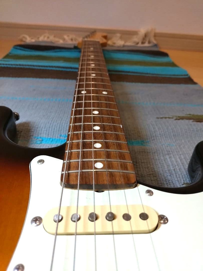 フェンダージャパン ハードケース付 ST62-TX 3TS ストラップおまけ付の