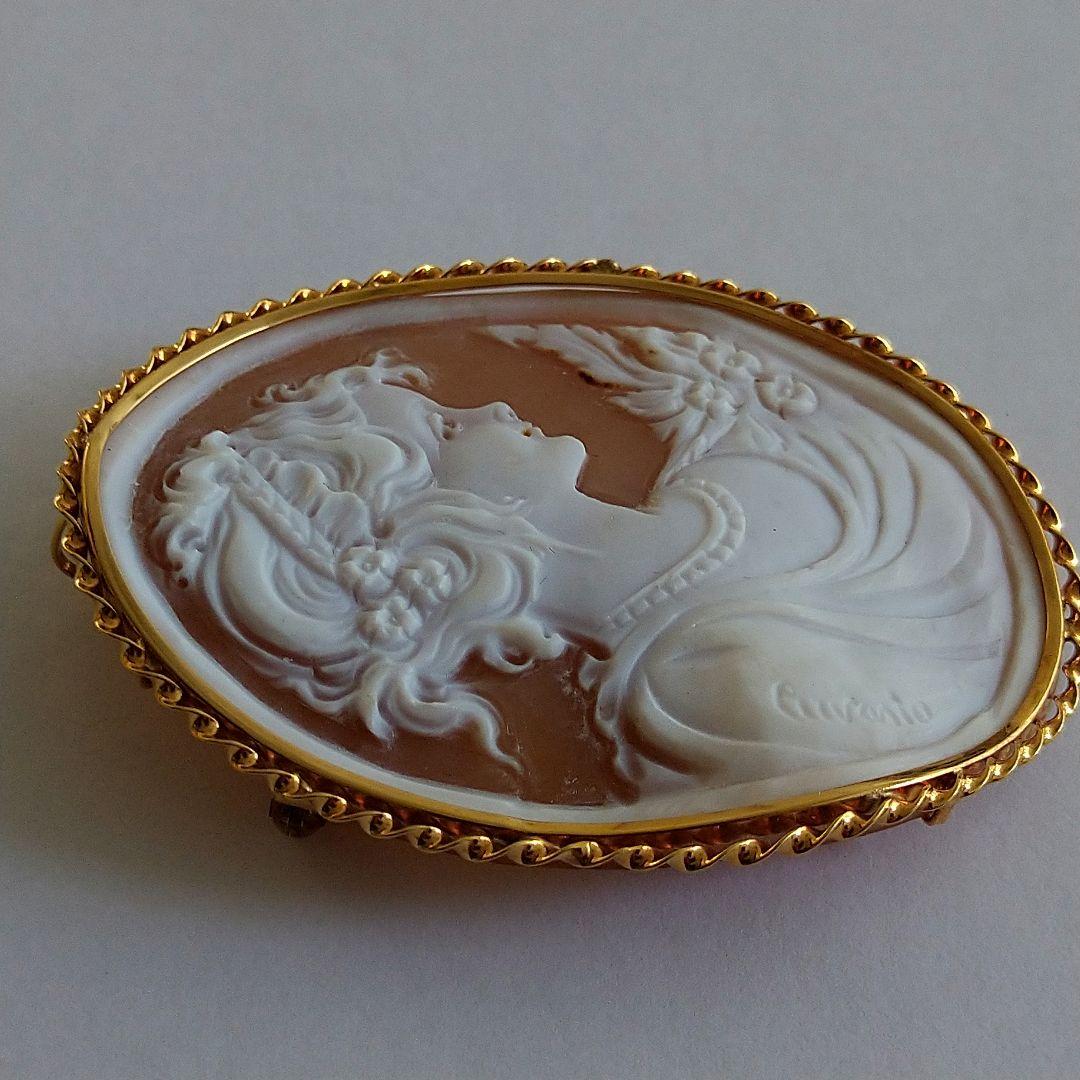 ✤作家ものシェルカメオ✤18K『小花に包まれて』2ways ストア ✤作家