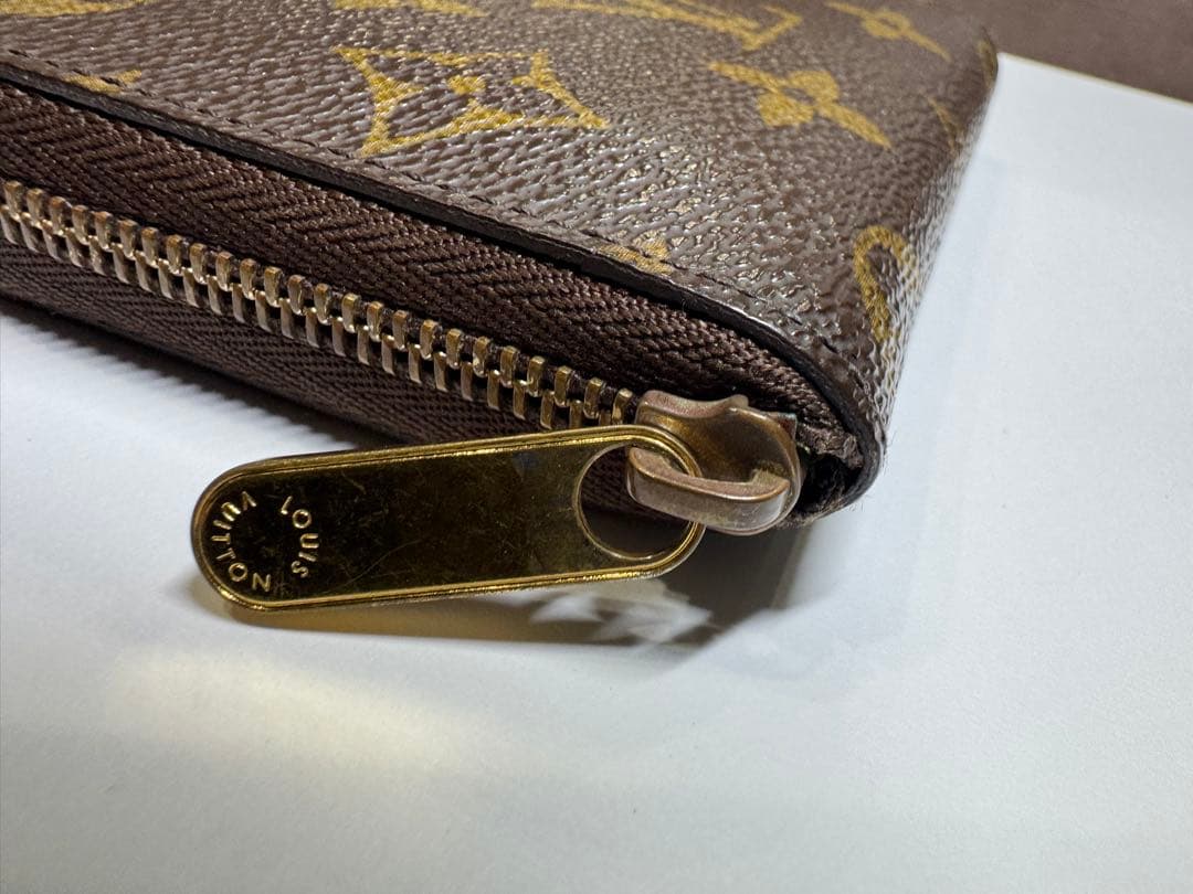 ルイヴィトン ジッピーパース モノグラム