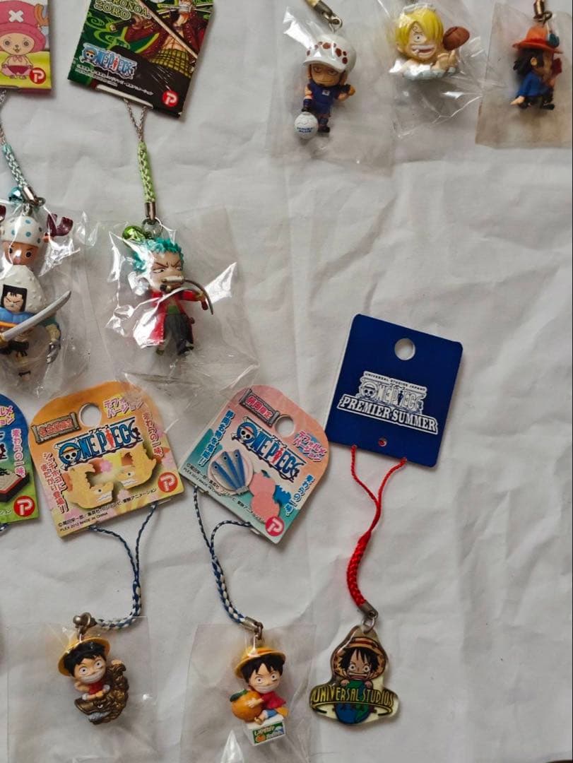 ONE PIECE ワンピース　根付　ご当地ストラップ　マスコット