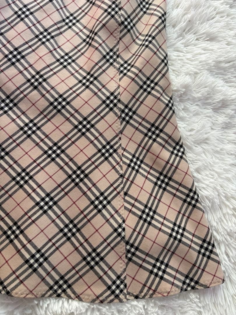 バーバリーブルーレーベルフレアスカートノバチェック　ベルト　ひざ丈　ベージュ38