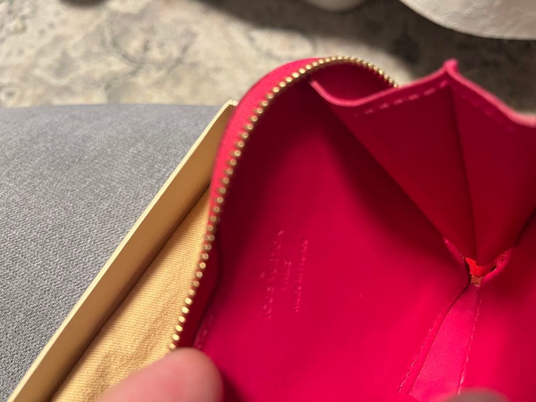 ルイヴィトン ヴェルニ ハート　チャーム付き　ケース　ピンク