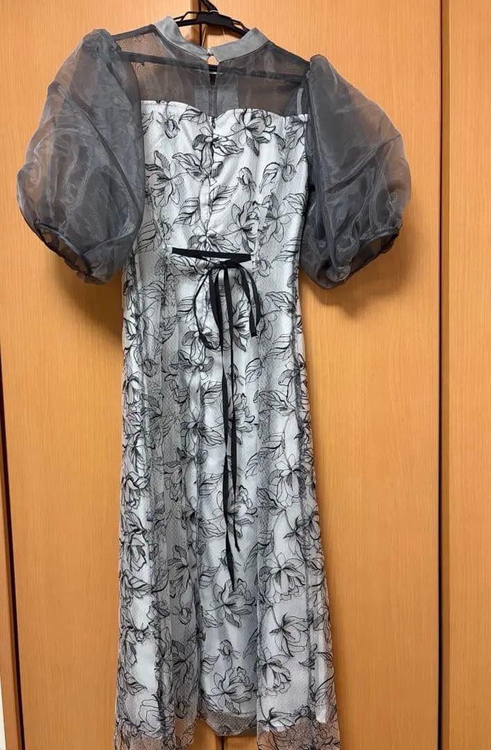 パーティードレス オケージョン バルーンスリーブフラワー刺繍ドレス