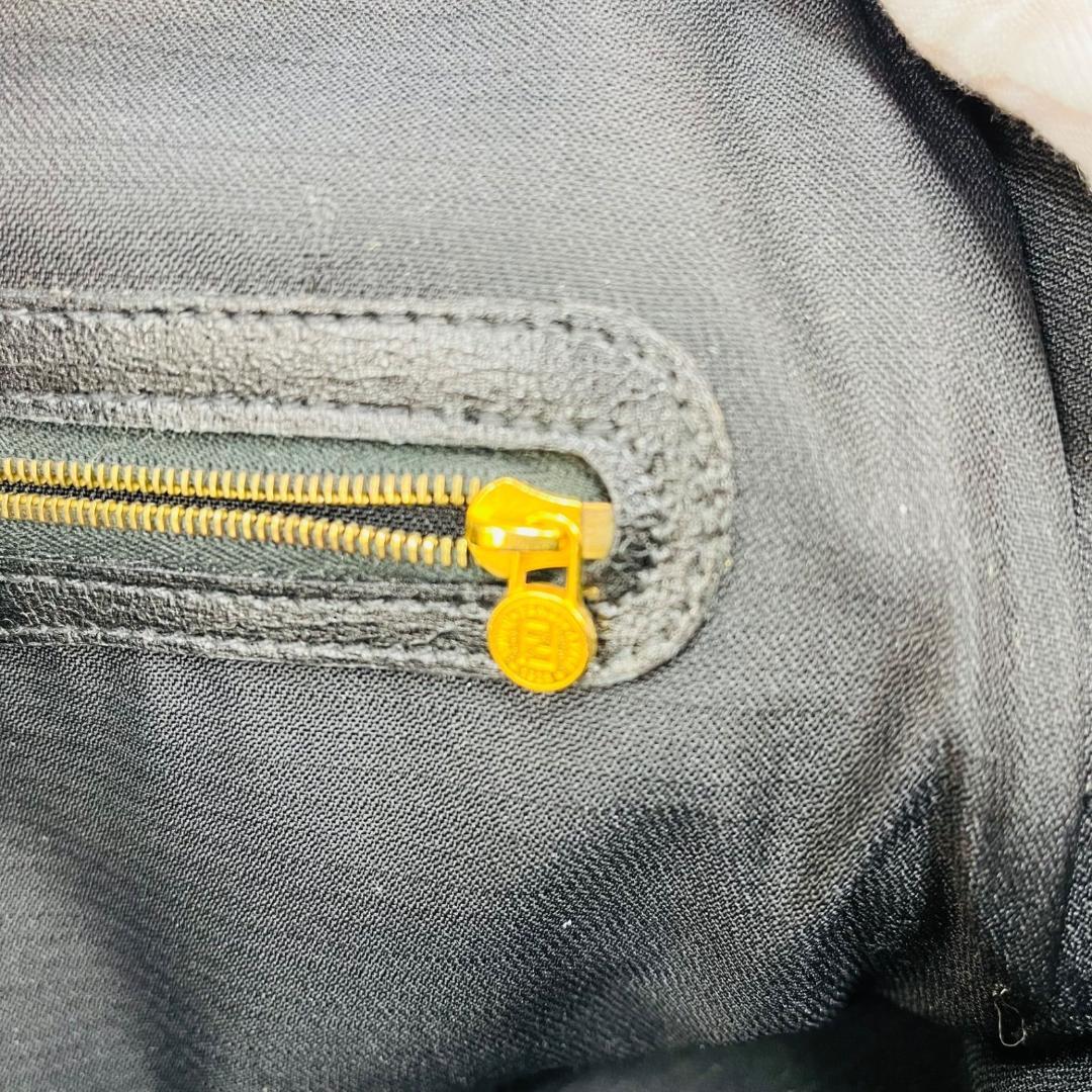 FENDI フェンディ ハンドバッグ 鍵付き 南京錠 レザー 黒 ブラック